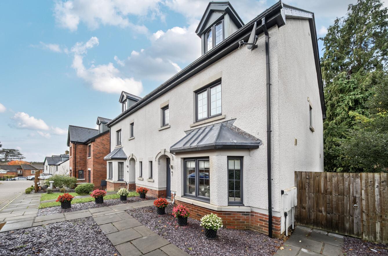 Millwood Gardens, Killay, Swansea, SA2 7BE